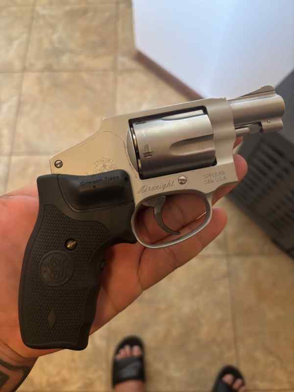 S&amp;W 642 w/ CT Laser Grip