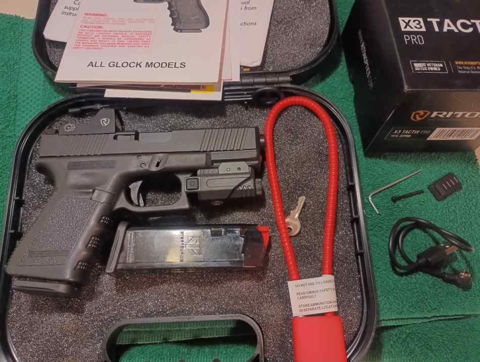 Glock G19 pistol 9mm / Full custom build