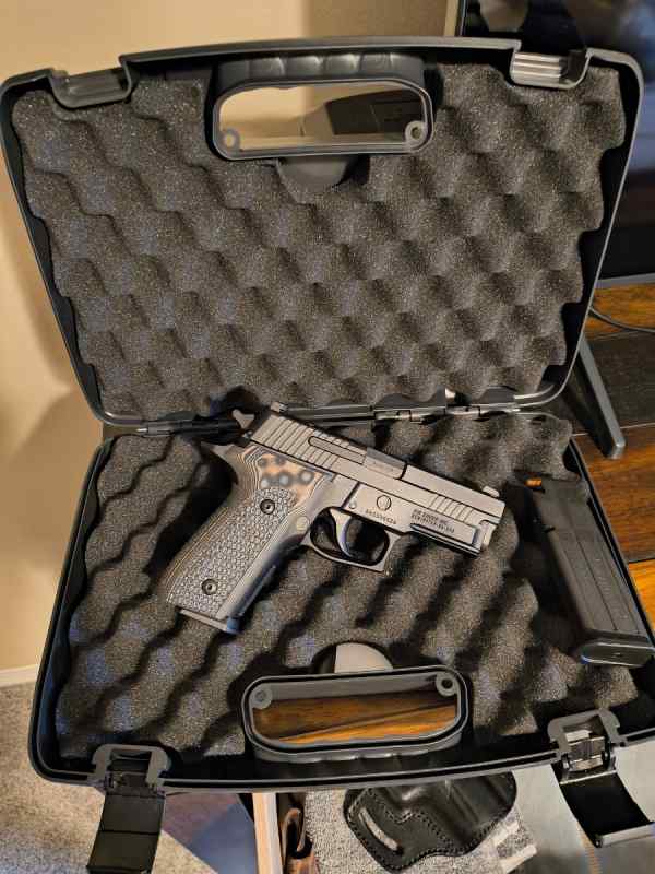 New in box SIG Sauer P 229 elite 9mm optics ready 