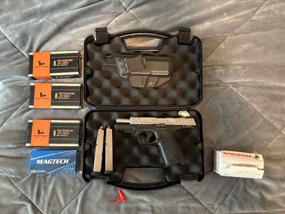 S&amp;W SD40VE Apex Trigger, Holster, Ammo