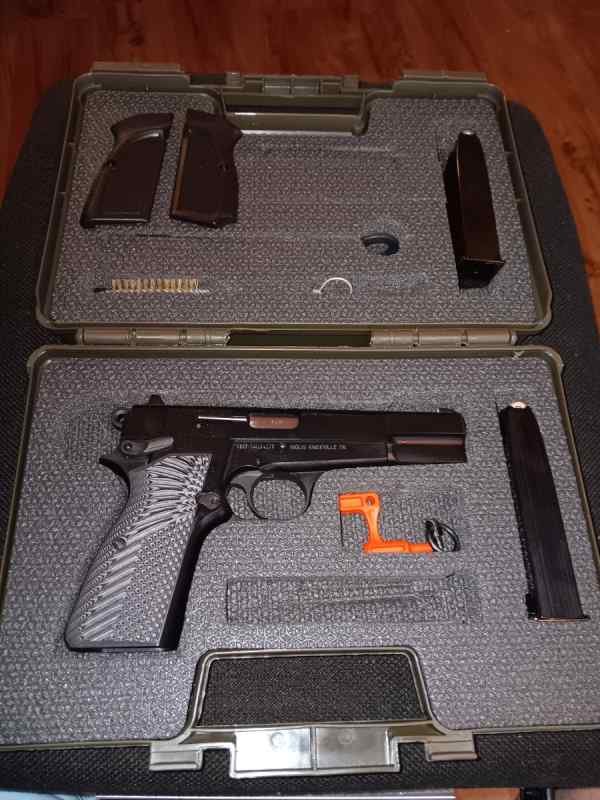 Inglis, L9A1 Hi-Power 9mm (sell or trade)