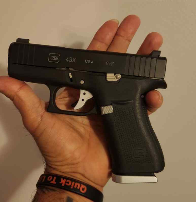 G43X non mos/ no light rail - plus extras $650