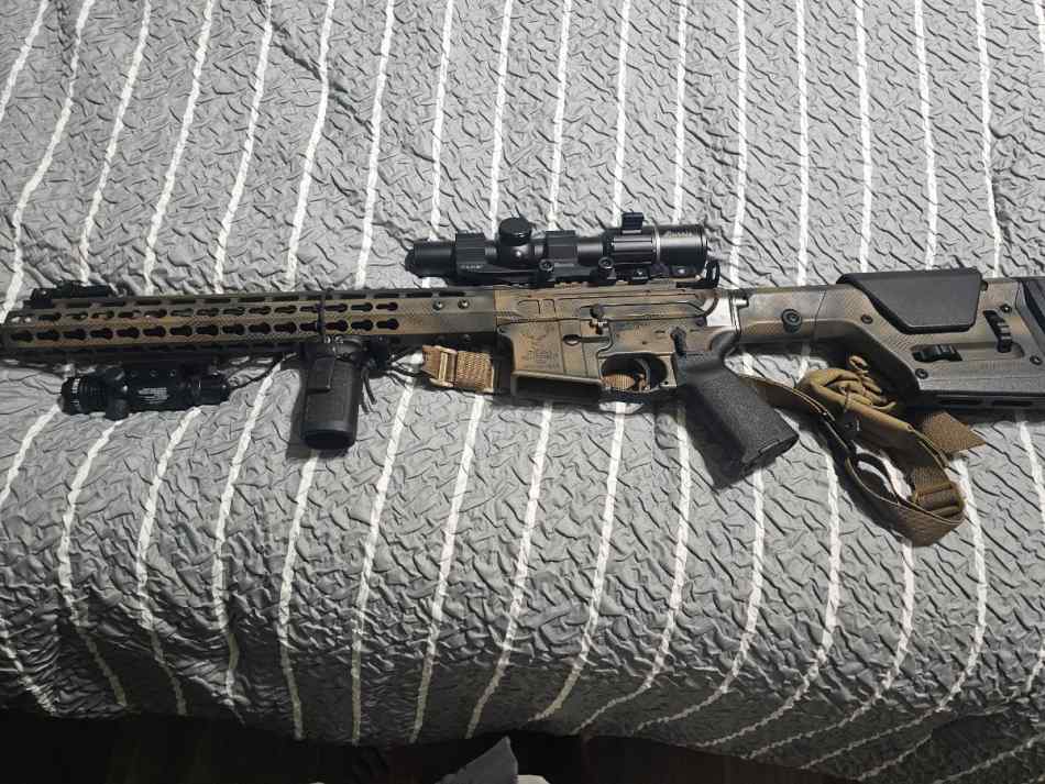5.56 ar15 super tricked out rifle