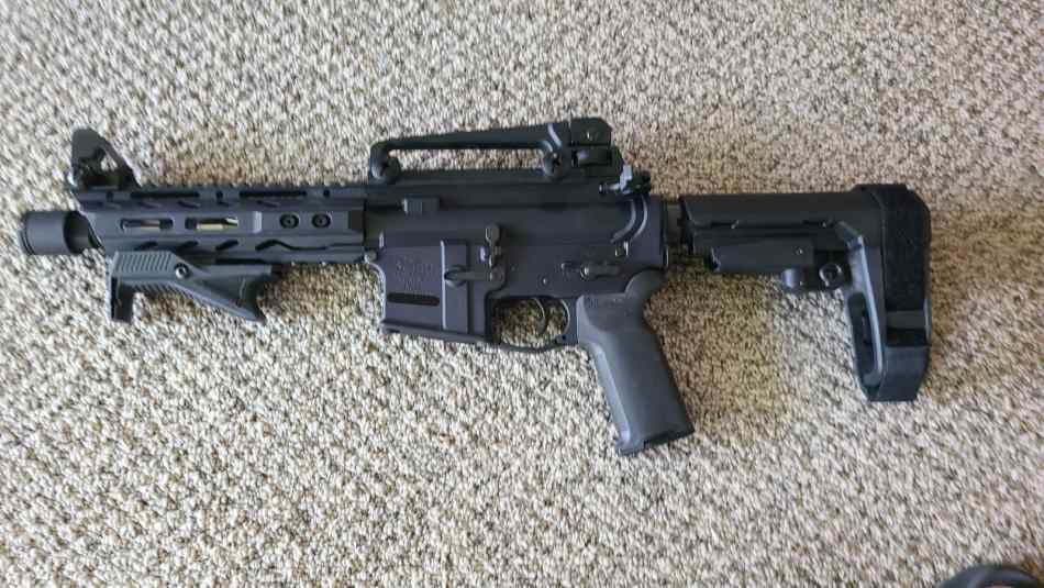 AR-15 7.5 barrel pistol SB tactical brace