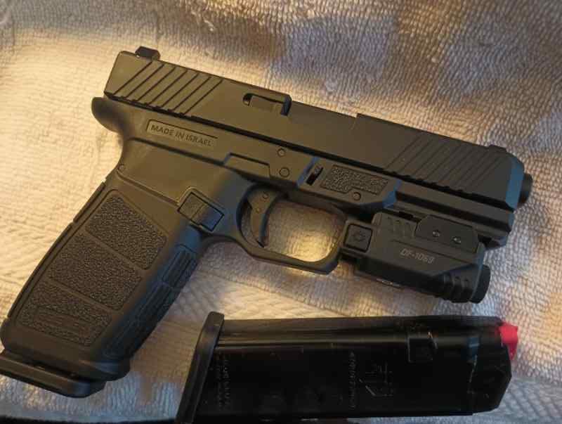 Glock G19X pistol 9mm / Full custom build