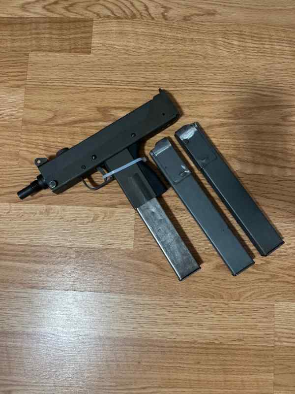 Mac 11