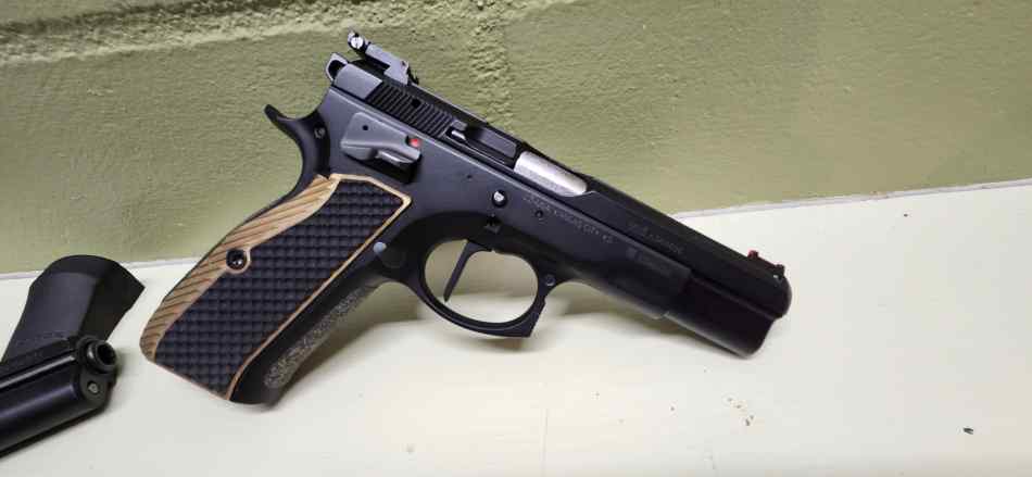 CZ75 SAO 9MM, plus an SP01 Upper with Vortex Venom