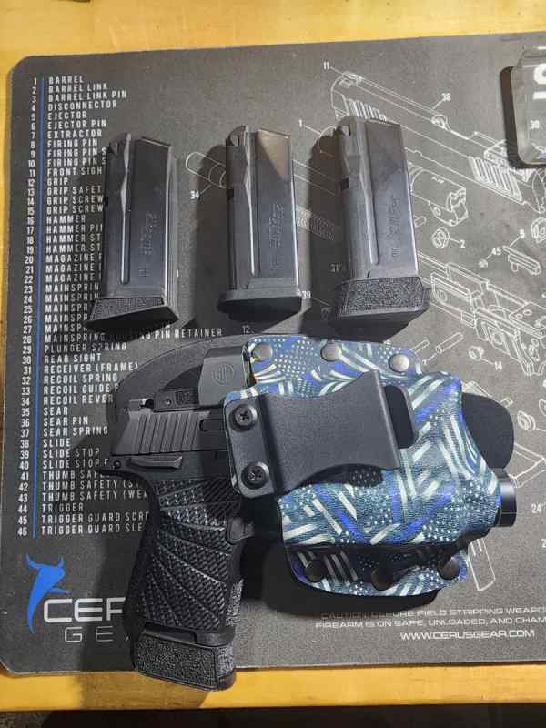 Sig Sauer P365-380 ACP Compact Pistol w/extras