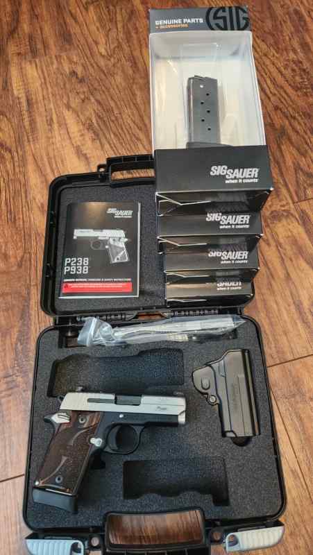 Sig Sauer P938 SAS Custom Shop 5 mags