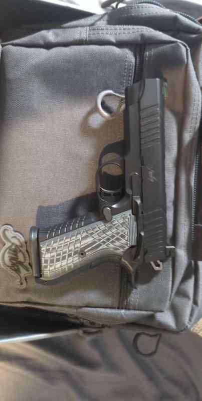 Kimber KDS9C like new