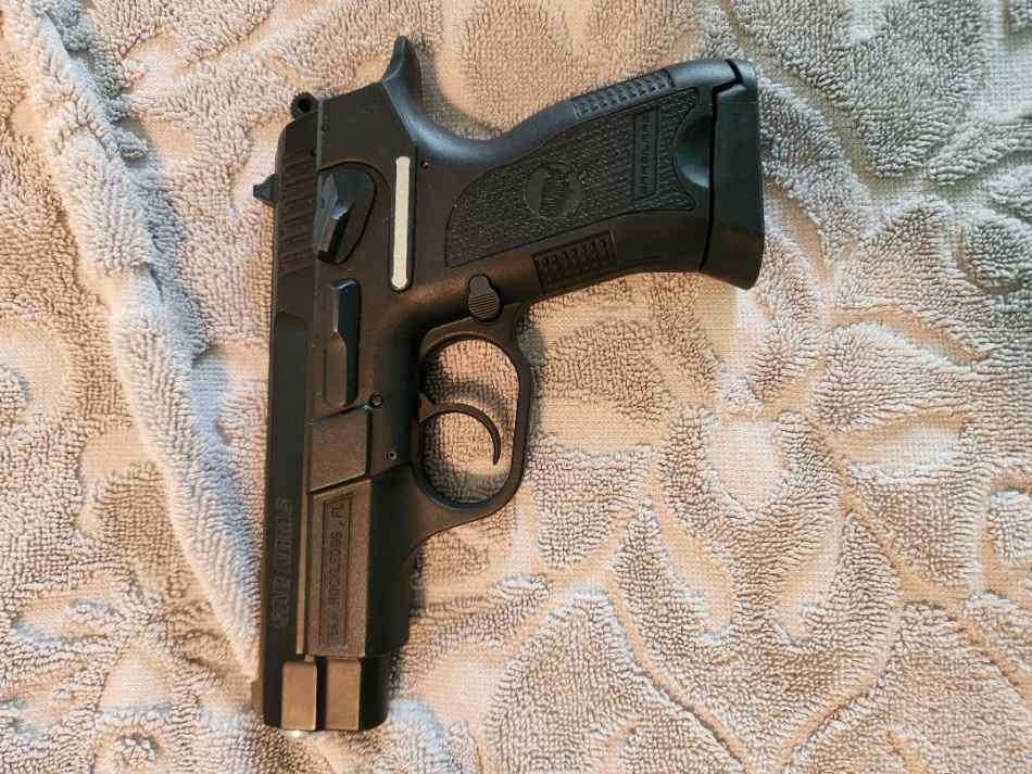 SAR Arms 9mm II.jpg