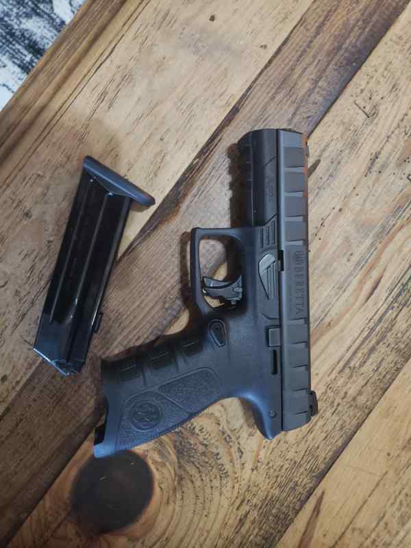 Beretta Apx