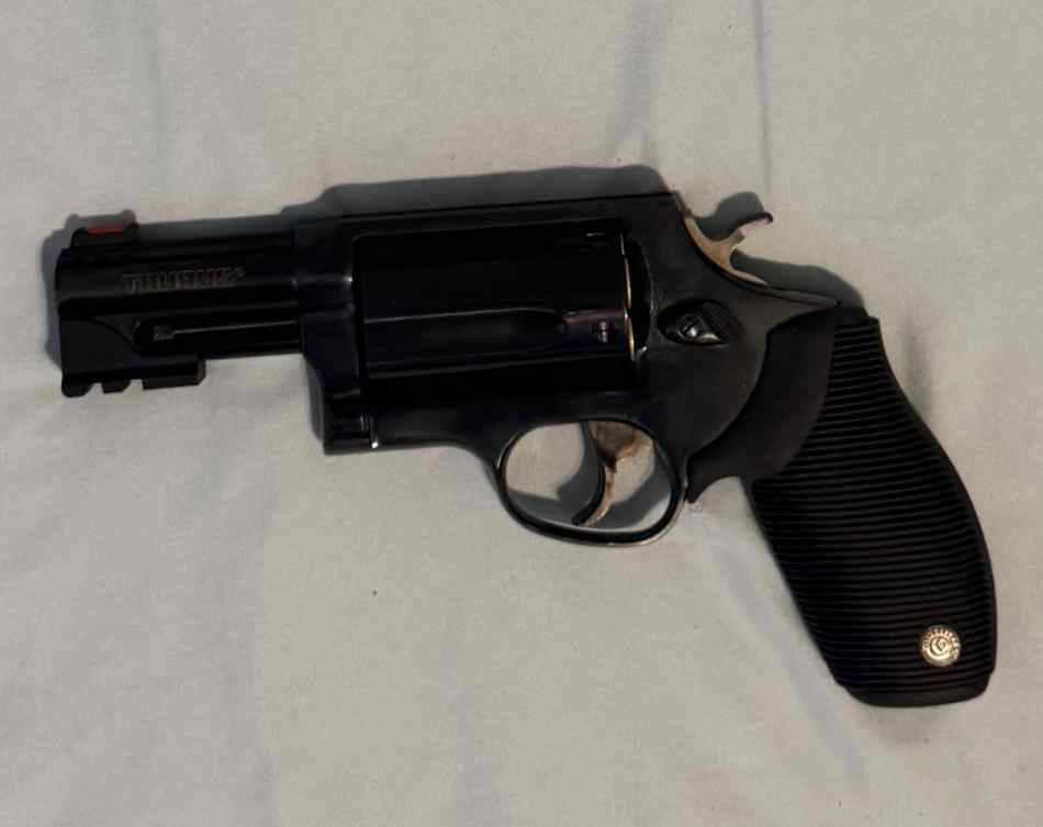 Taurus judge 