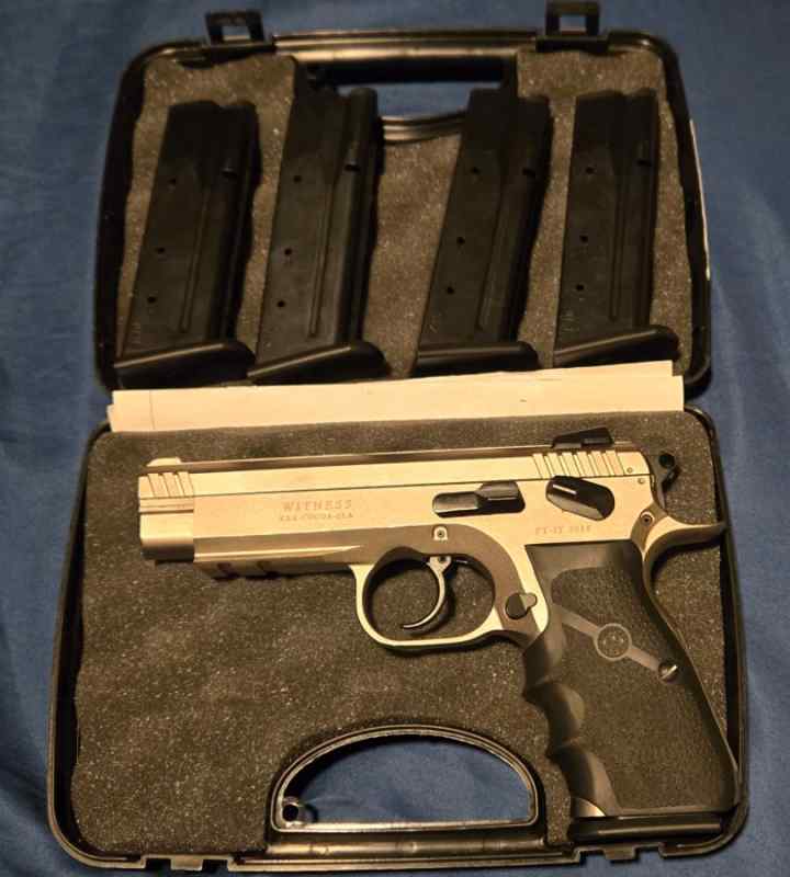 Tanfoglio witness 10mm 