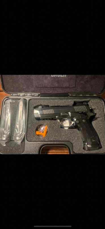 SIG P226 RESERVE LIMITED NEW