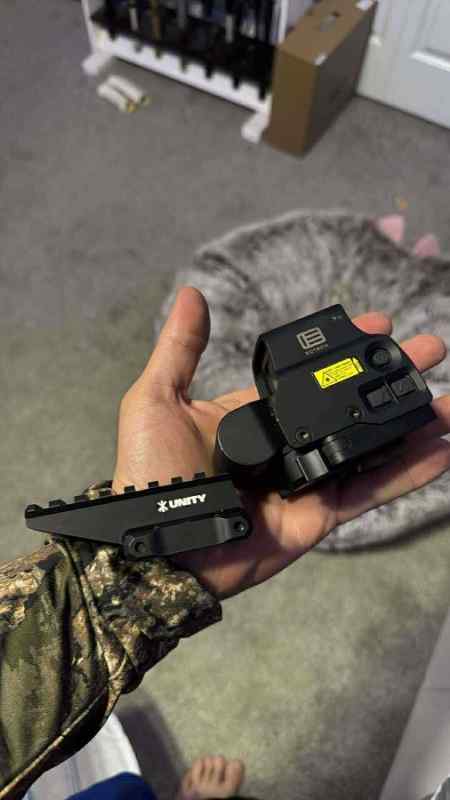 EOTECH EXPS3 w/ riser