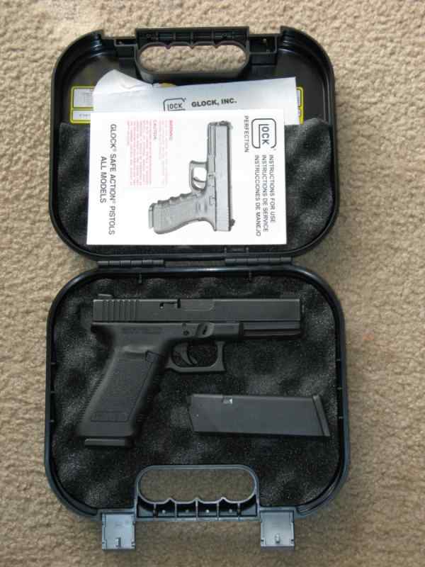 Glock Model 21SF ,45acp pistol