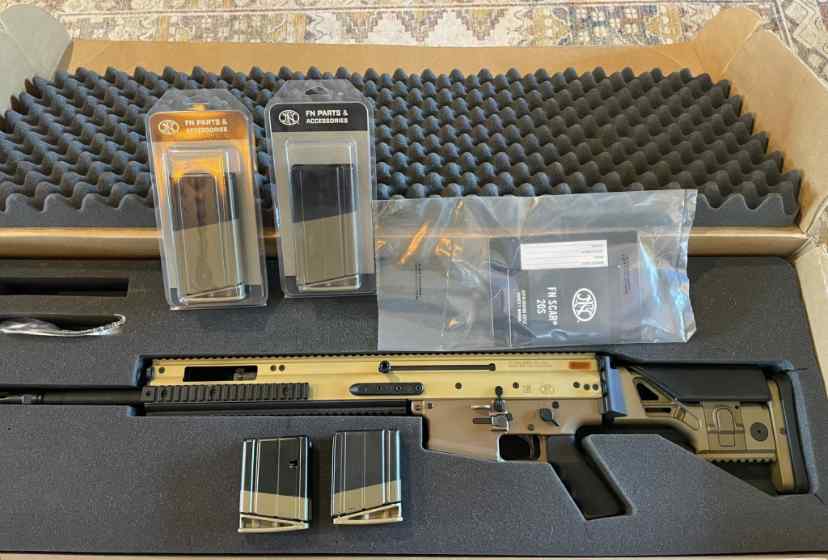 FN Scar 20s 7.62 w/ NF NX8 4-32 Mil-XT