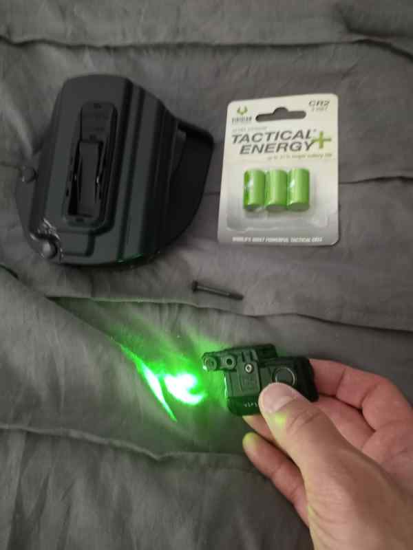 VIRIDIAN C5 LIGHT/LASER COMBO WITH TACLOK G19