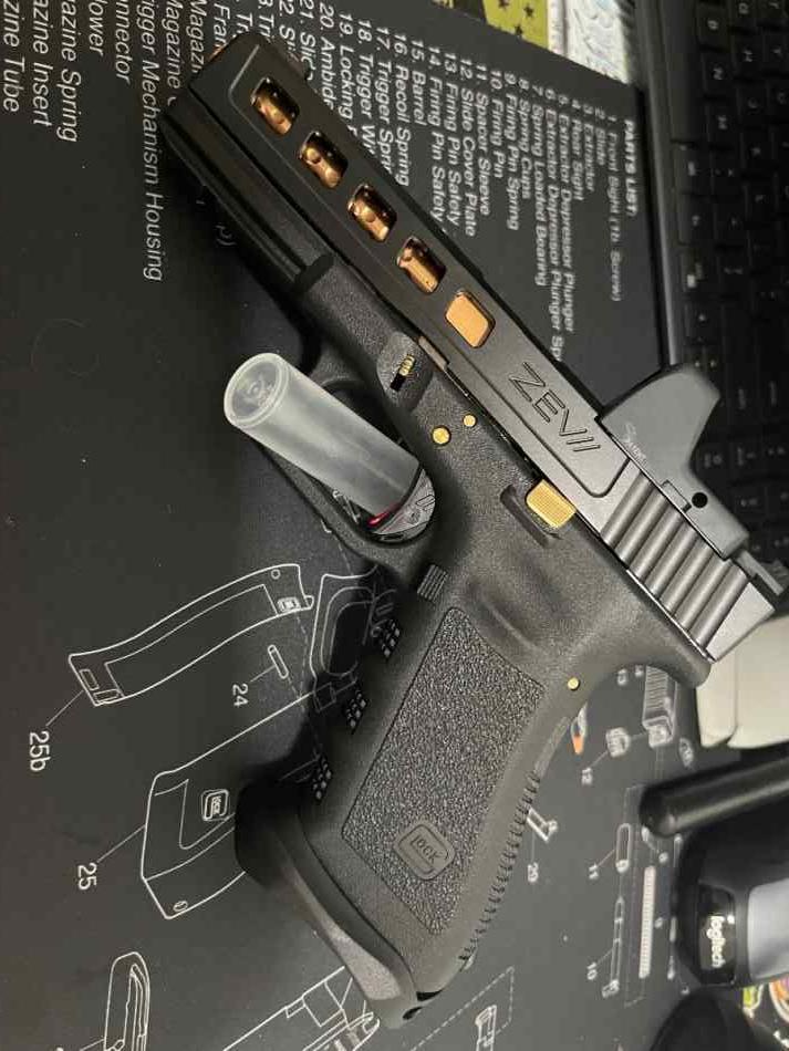 ZEV G17 w/RMR