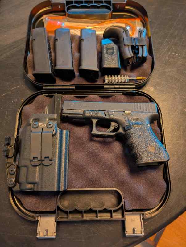 Glock 19c gen4 Compensated from the factory