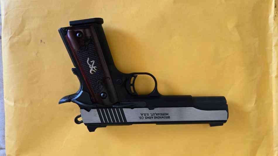 Browning 1911 380 black label 