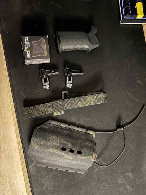 Extra accessories for rifle or AR pistol