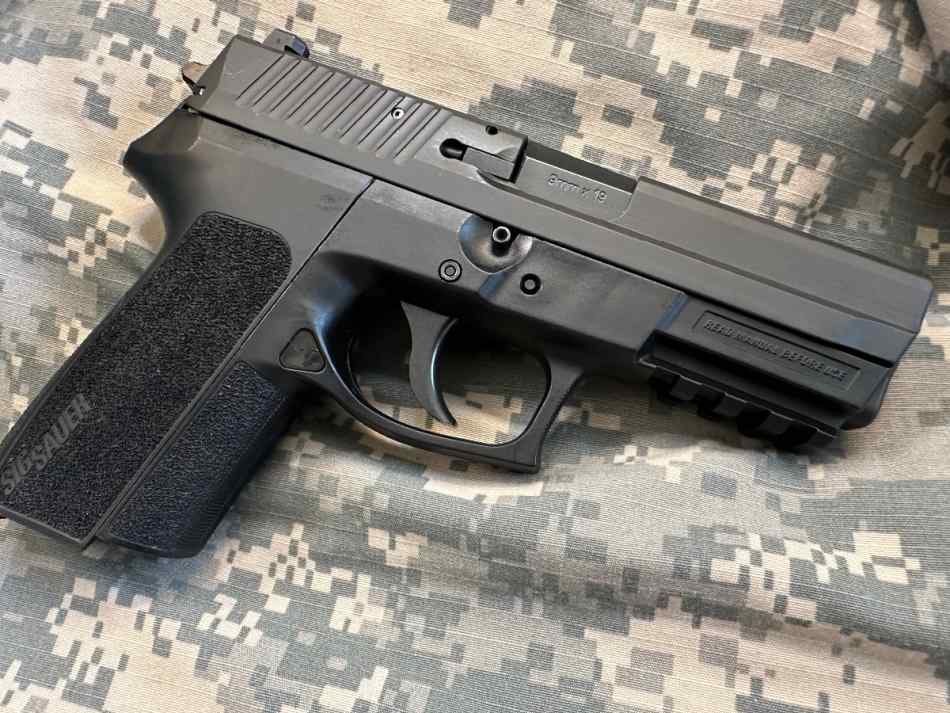 SP2022 Sig Sauer