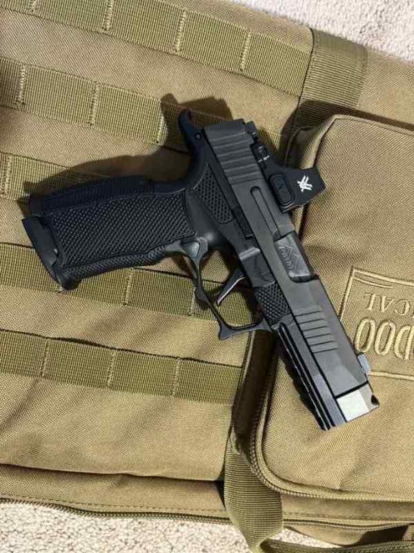 sig 2.jpg