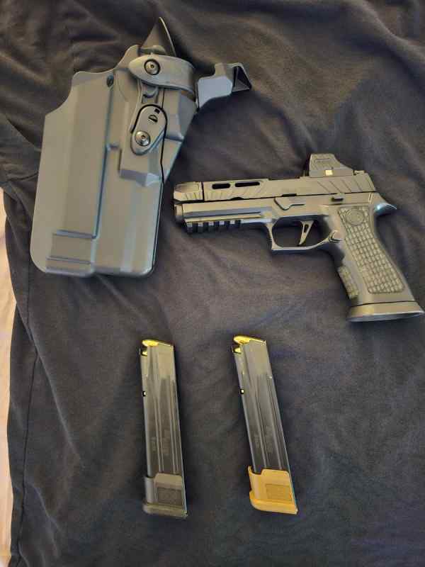 Sig Sauer P320-SPECTRE COMP BLACKOUT