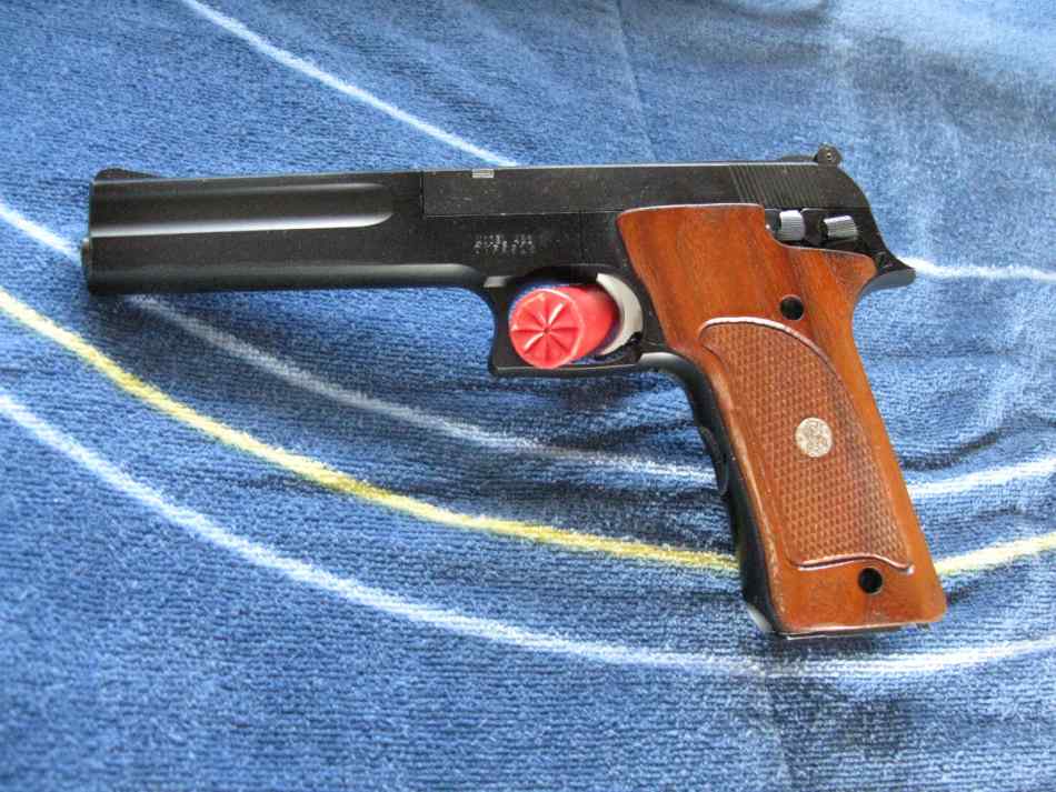 S&amp;W 422 6&quot; Rare 22LR Pistol Sell or Trade  