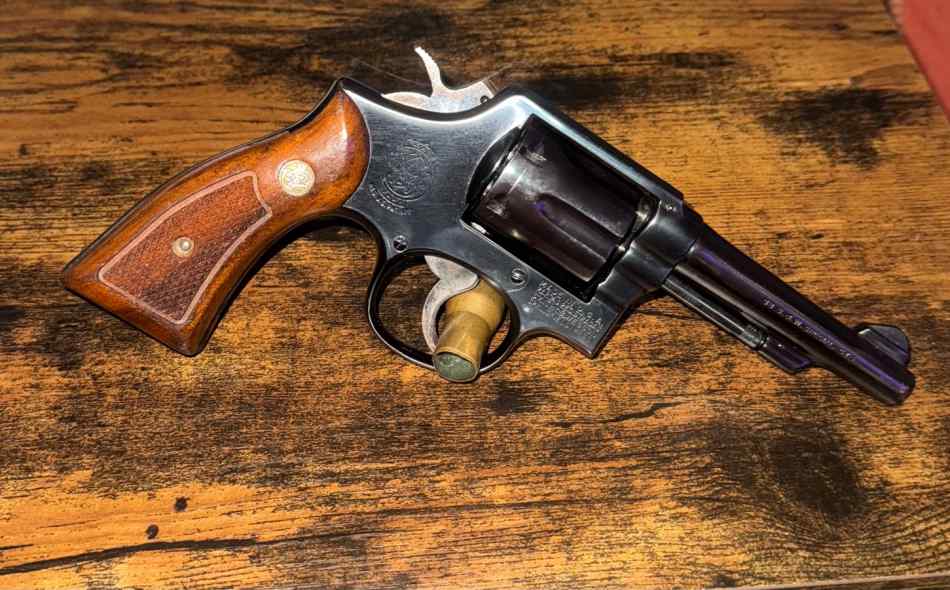 Smith &amp; Wesson model 10-5 classic .38 special