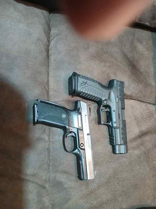 Wts 2 pistols