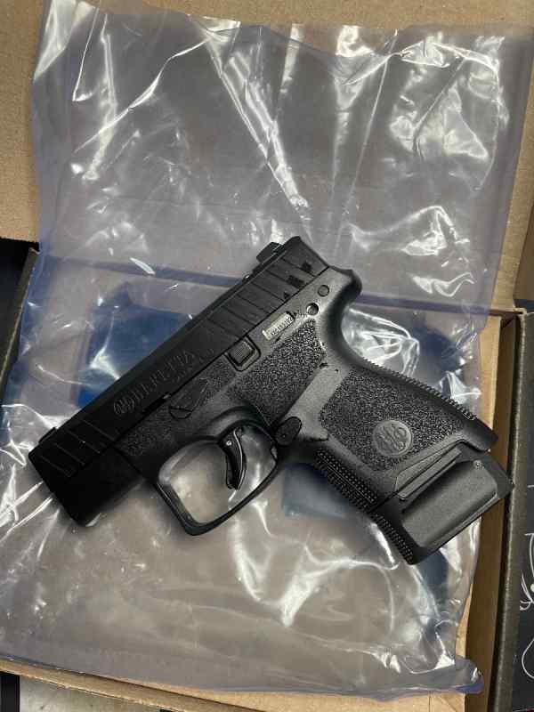 Beretta APX A1