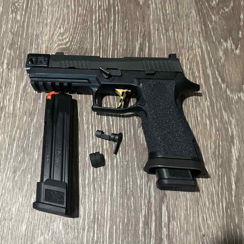 P320 Navy seal foundation Xcarry 