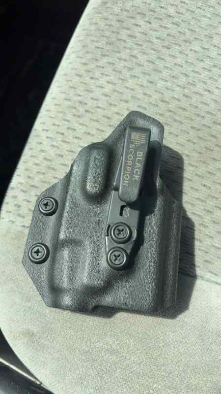Hellcat pro holster for tlr7a weapon light