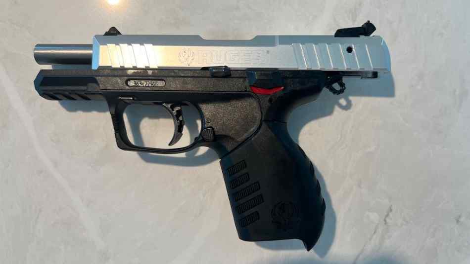 RUGER_SR22PS.3.jpeg