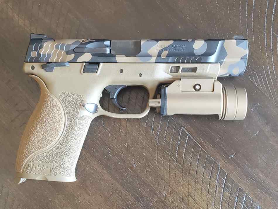 Smith &amp; Wesson M&amp;P 2.0 9mm