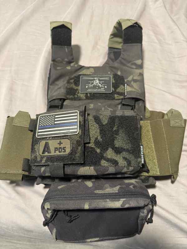Haley strategic plate carrier with hesco