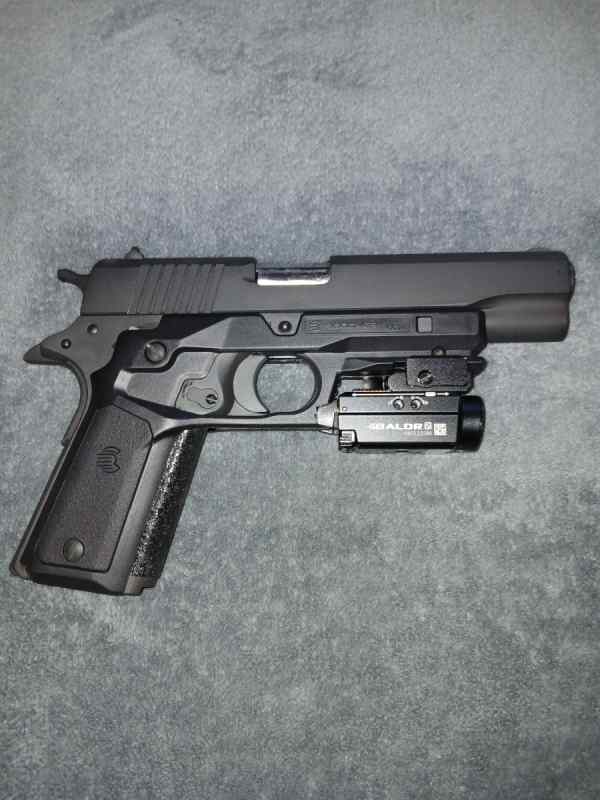 WTT /WTS ROCK ISLAND ARMORY 1911 10MM FS 