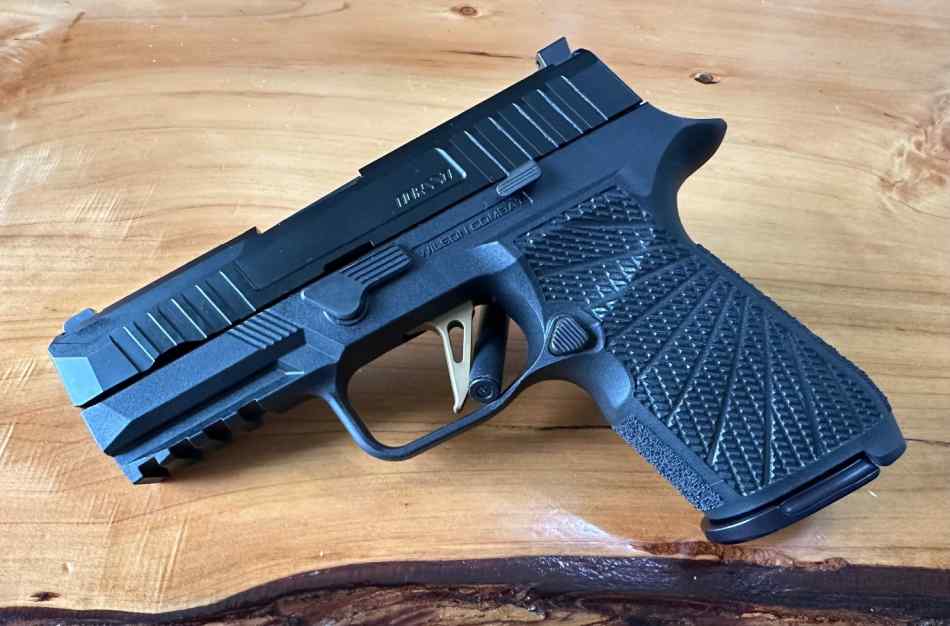 CUSTOM SIG P320 XCARRY, CUSTOM WORKS FCU TRADE??  