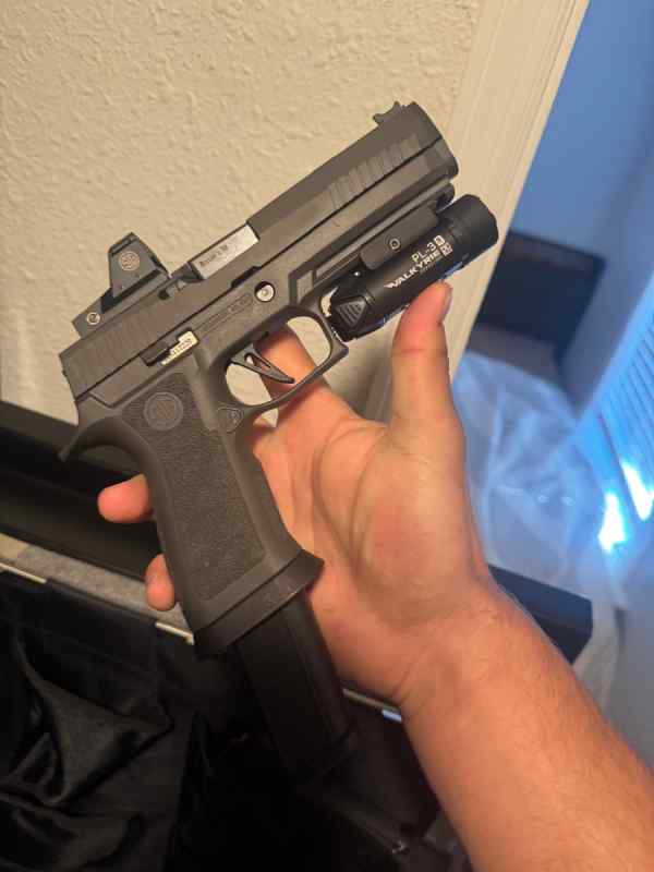 Sig p320 x5 Legion/ Romeo pro 1