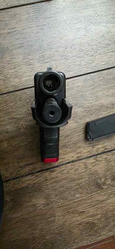 Glock22_5.jpg