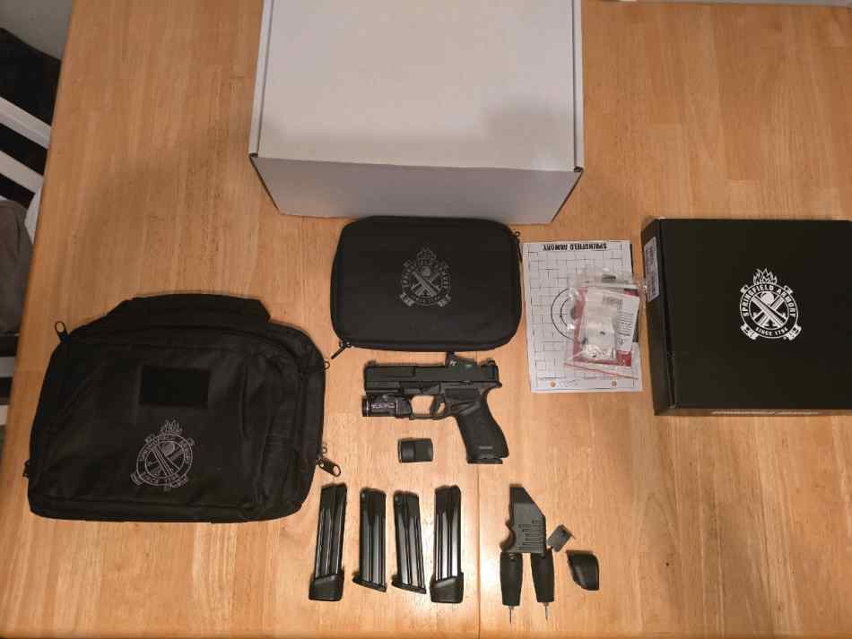  Springfield Armory Echelon 4.0C Gear Up bundle 