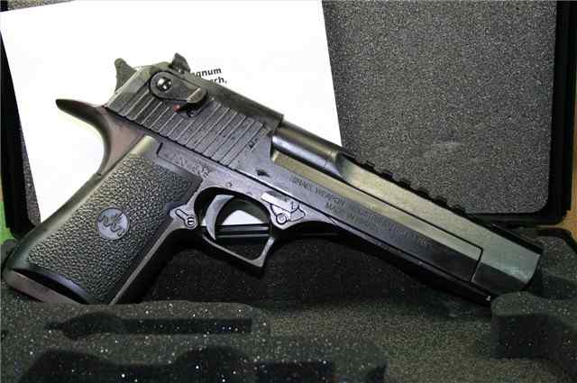 Magnum Research Desert Eagle .50 AE
