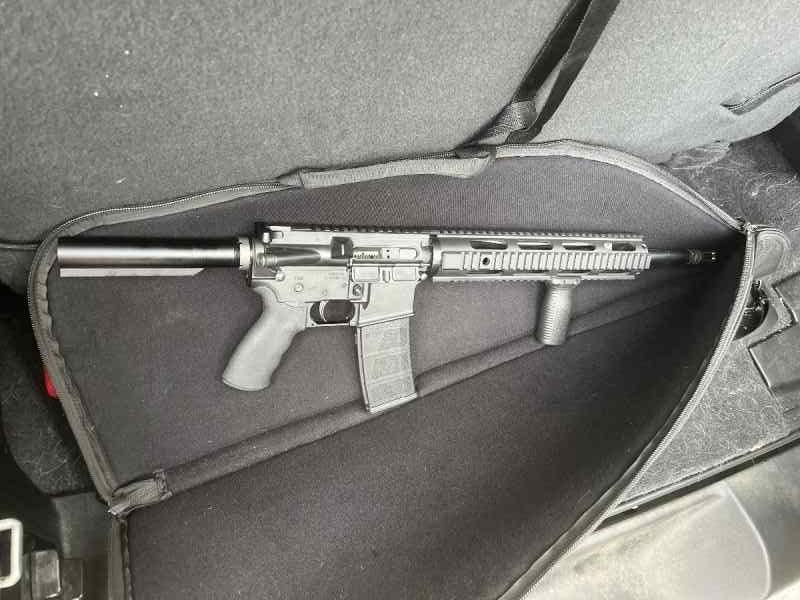 Ar-15 Mint condition with foregrip/stock