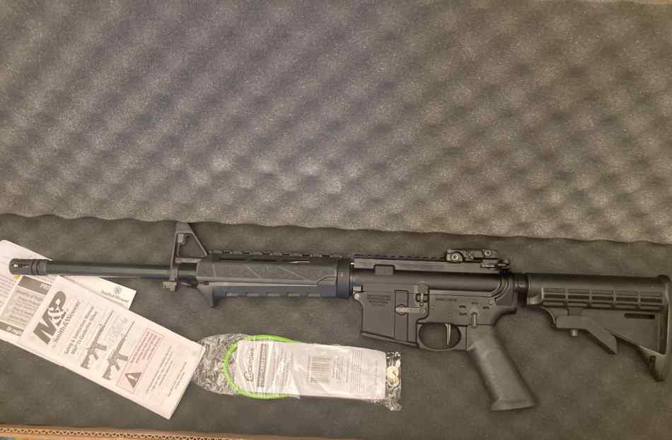 S&amp;W M&amp;P 15