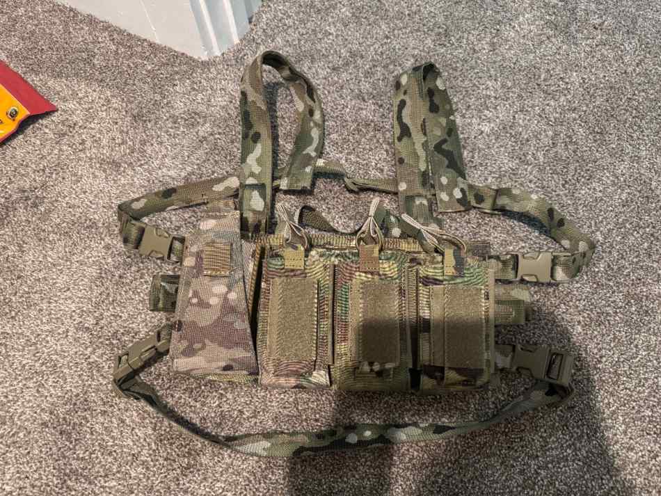 High speed gear chest rig