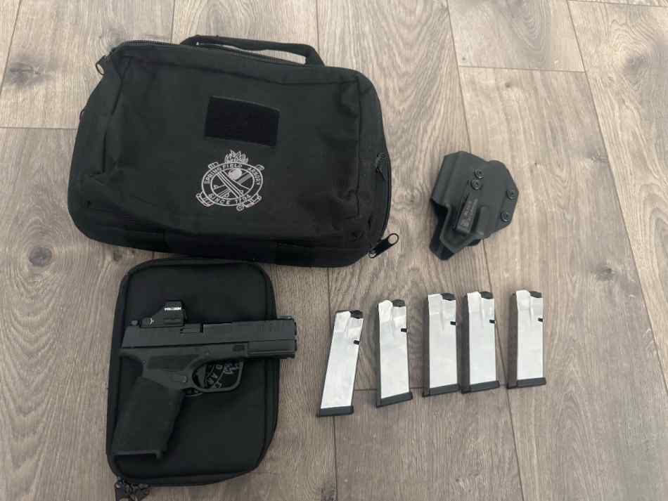 WTS or WTT Springfield hellcat pro