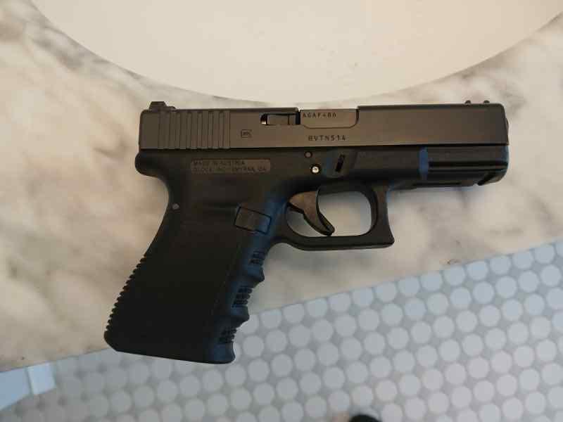 Glock 19